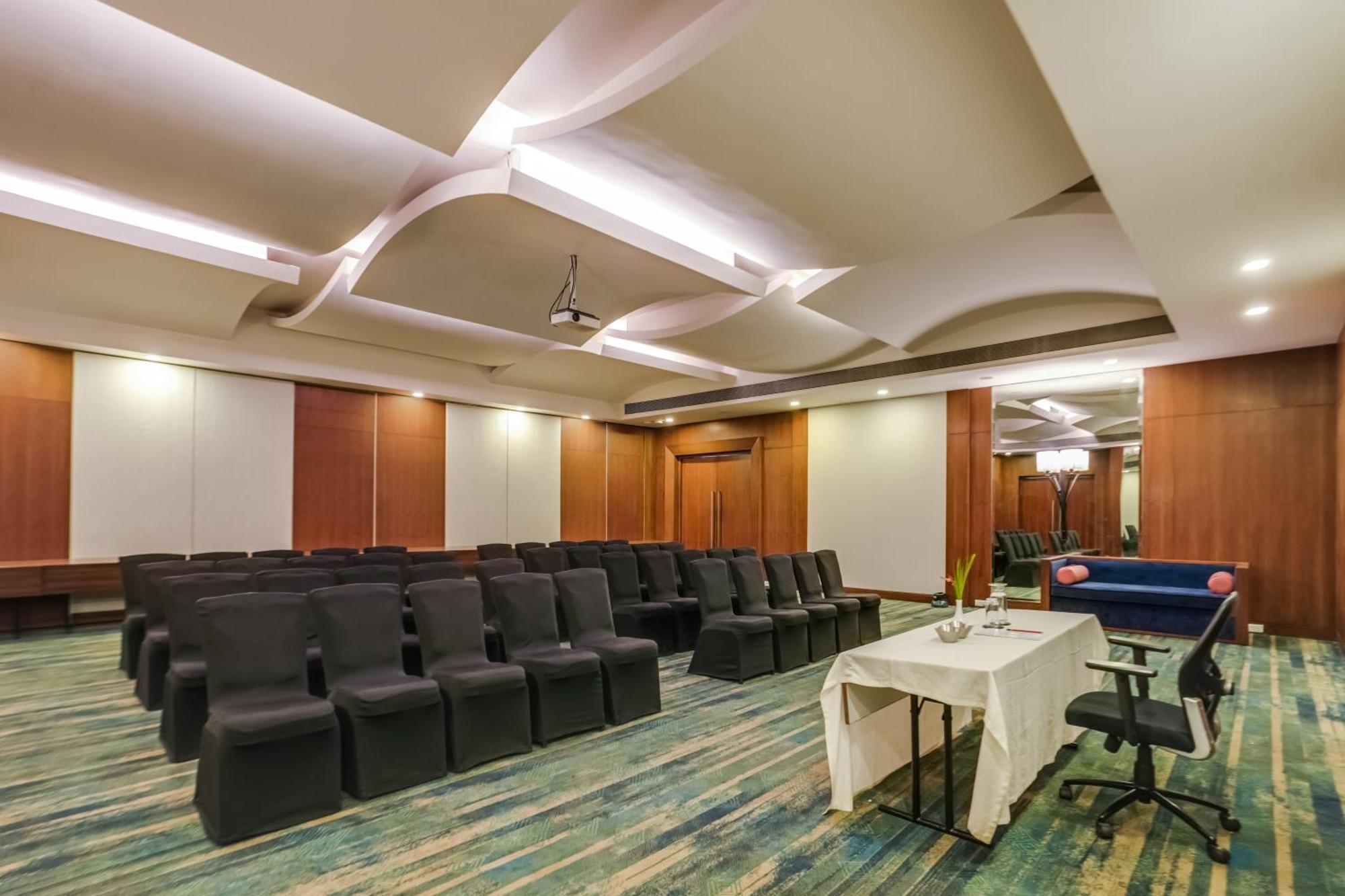 Club Mahindra Tungi, Lonavala Hotel Eksteriør billede